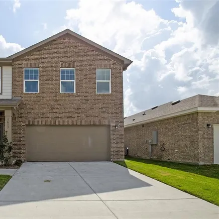 Rent this 3 bed house on 1301 Live Oak Street in Commerce, TX 75428