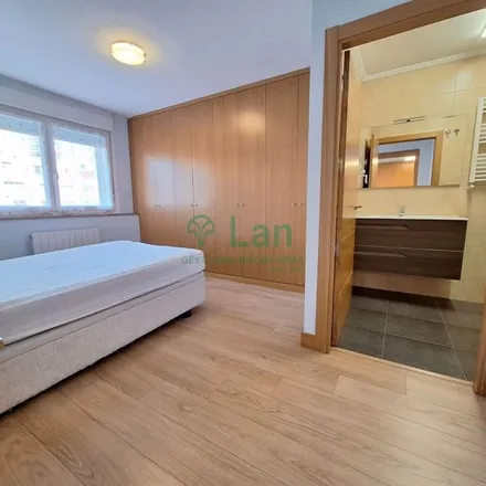 Rent this 2 bed apartment on Sabino Arana 32 in Sabino Arana etorbidea / Avenida de Sabino Arana, 48010 Bilbao