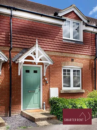 Rent this 2 bed townhouse on Libra Crescent in Wokingham, RG40 1EL
