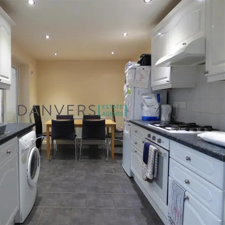 Rent this 4 bed duplex on Kimberley Road in Leicester, LE2 1LH