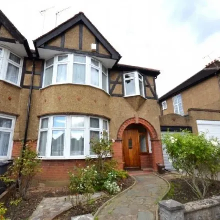 Image 2 - Moss Hall Schools, Mossborough Close, London, N12 8PB, United Kingdom - Duplex for rent