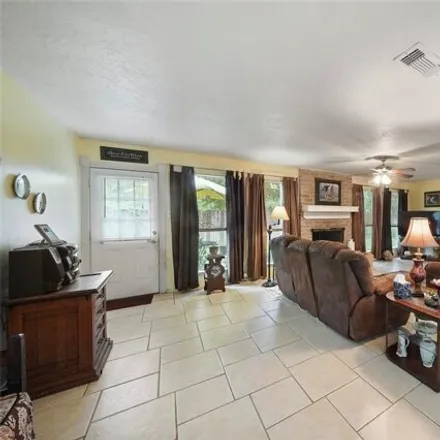 Image 9 - 3298 Golden Leaf Drive, Houston, TX 77339, USA - House for sale