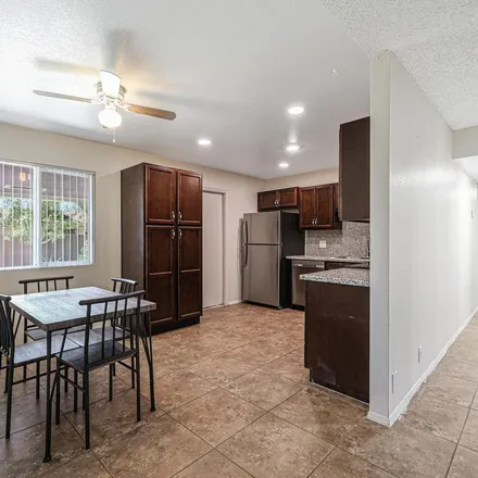 Image 3 - 6155 West Garfield Street, Phoenix, AZ 85043, USA - Apartment for rent
