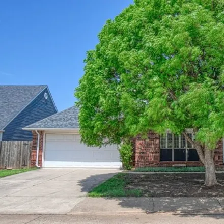 Buy this 3 bed house on Apex Court in Norman, OK 73072