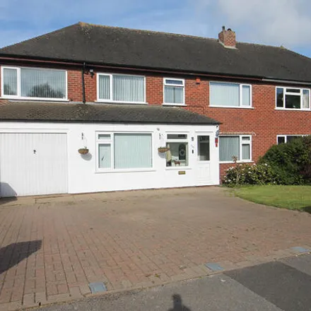 Image 1 - 35 Norfolk Crescent, Aldridge, WS9 8RF, United Kingdom - Duplex for sale