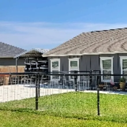 Image 1 - 10198 Spring Branch Road, Spring Branch, Comal County, TX 78070, USA - Room for rent