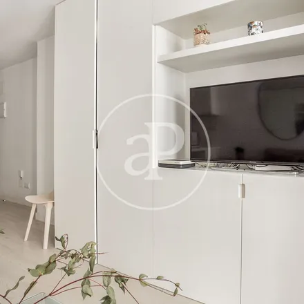Rent this 1 bed apartment on patio flores secreto in Calle de Hermosilla, 28001 Madrid
