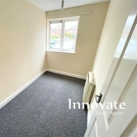 Image 3 - 80 Cocksheds Lane, Hawne, B62 8LH, United Kingdom - Apartment for rent