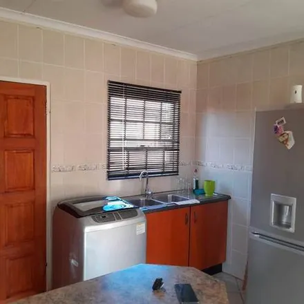 Rent this 2 bed apartment on Ross Drive in The Orchards, Akasia