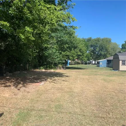 Image 5 - 398 East Morehead Street, Franklin, Robertson County, TX 77856, USA - House for sale