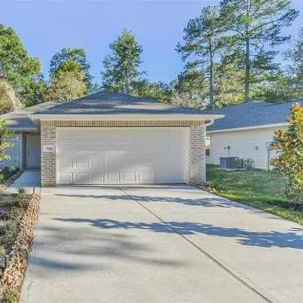Rent this 3 bed house on 111 West White Willow Circle in Panther Creek, The Woodlands