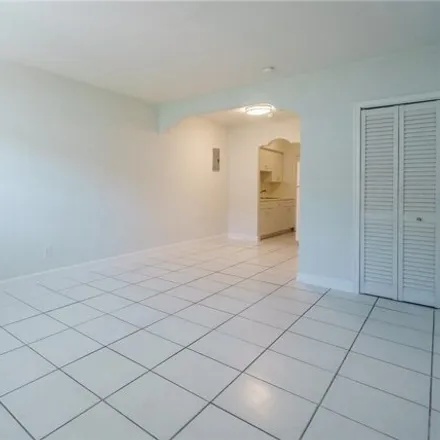 Image 6 - 7821 Carlyle Avenue, Atlantic Heights, Miami Beach, FL 33141, USA - Apartment for rent