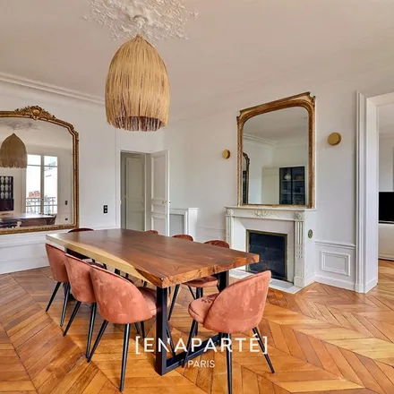 Rent this 5 bed apartment on 1 v Pont Neuf in 75001 Paris, France
