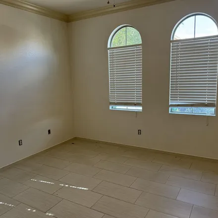 Rent this 3 bed apartment on 123 West Aster Drive in Chandler, AZ 85248