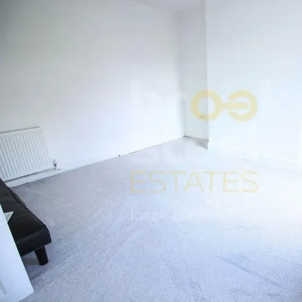 Image 3 - Bankfield Street, Stacksteads, OL13 8LW, United Kingdom - House for rent
