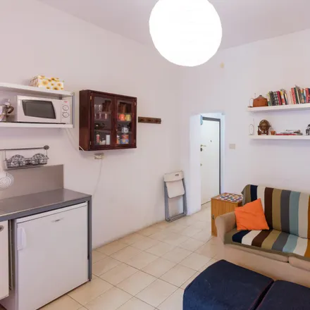 Rent this 1 bed apartment on Pizzeria Pigneto s.n.c. in Via del Pigneto, 71/73