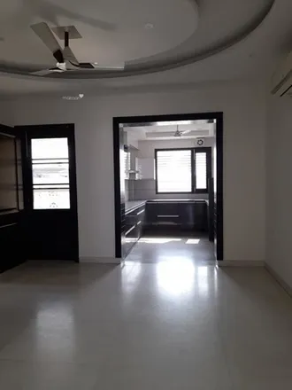 Image 1 - unnamed road, Sector 43, Gurugram District - 122009, Haryana, India - Apartment for rent
