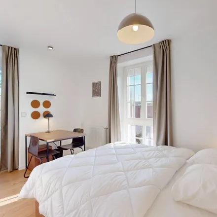 Rent this 17 bed room on 45 Avenue Charles Péguy in 94210 Saint-Maur-des-Fossés, France