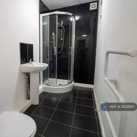 Image 7 - Back Edinburgh Road, Leeds, LS12 3RF, United Kingdom - Apartment for rent