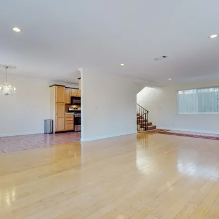 Image 7 - 2699 Riverside Terrace, Los Angeles, CA 90039, USA - House for rent