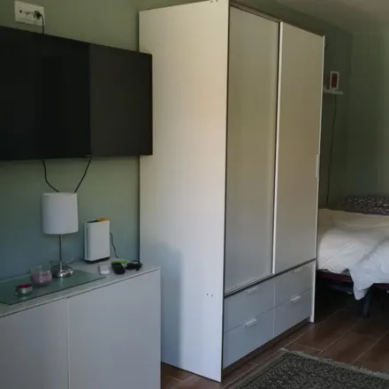 Rent this studio apartment on Madrid in Urbanización Piedras Vivas, 28692 Villanueva de la Cañada