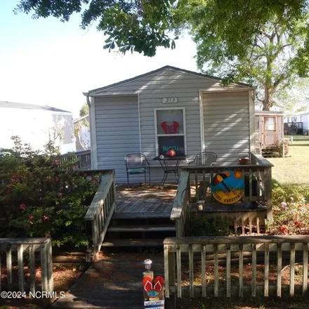Buy this studio apartment on 279 Goose Creek Boulevard in Carteret County, NC 28570