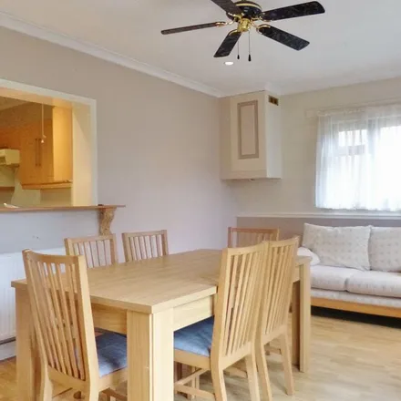 Rent this 3 bed duplex on 4 The Harebreaks in North Watford, WD24 6NQ