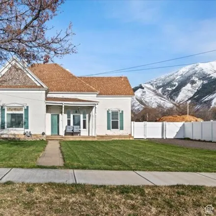 Buy this 4 bed house on 25 400 North in Mapleton, UT 84664