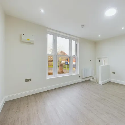 Image 3 - Easton Terrace, High Wycombe, HP13 6AE, United Kingdom - Apartment for rent