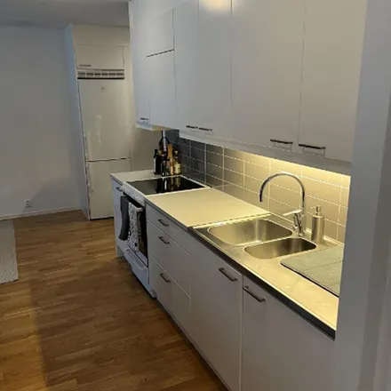 Rent this 2 bed apartment on Munstycksvägen 8 in 123 57 Stockholm, Sweden