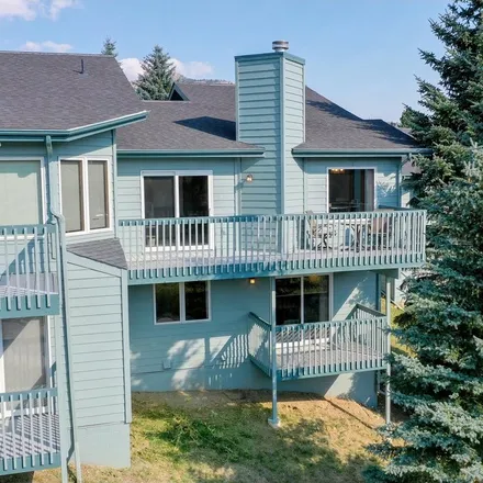 Buy this 2 bed townhouse on 1801 Raven Avenue in Estes Park, CO 80517