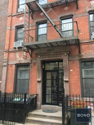 Rent this 1 bed apartment on 226 East 81st Street in New York, NY 10028
