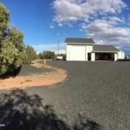 Buy this 5 bed house on Butler Trail in Navajo County, AZ