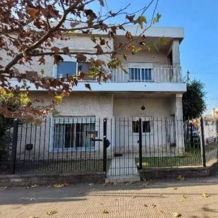 Buy this 4 bed house on Flora 1199 in Partido de Morón, Haedo