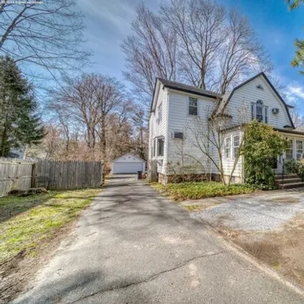 Rent this 3 bed house on 526 Closter Dock Road in Closter, Bergen County