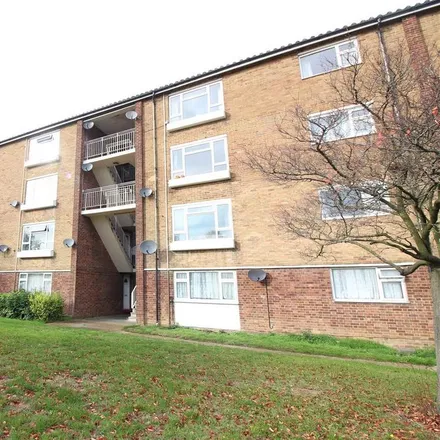 Rent this 2 bed apartment on Tendring Road in Latton Bush, CM18 6XU