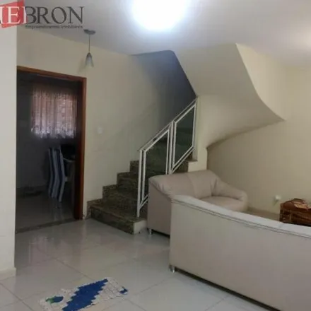 Buy this 3 bed house on Avenida Guarulhos 3087 in Ponte Grande, Guarulhos - SP
