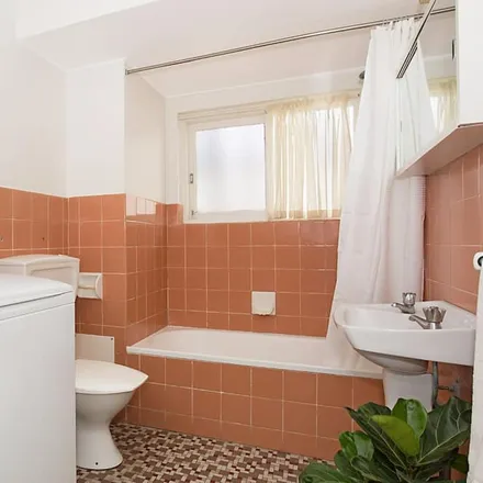Image 2 - Broadbeach QLD 4218, Australia - Apartment for rent