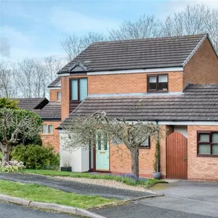 Buy this 4 bed house on Brookfield Close in Astwood Bank, B97 5LL