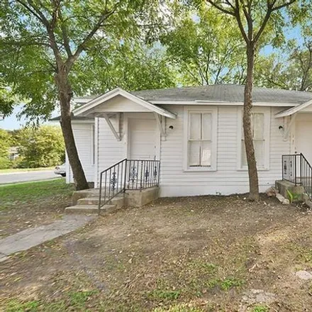 Rent this 1 bed duplex on 113 South Olive Street in San Antonio, TX 78203