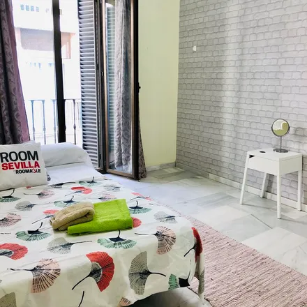 Rent this 1 bed apartment on Calle O'Donnell in 13, 41001 Seville