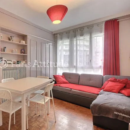 Rent this 1 bed apartment on 118 Avenue Daumesnil in 75012 Paris, France