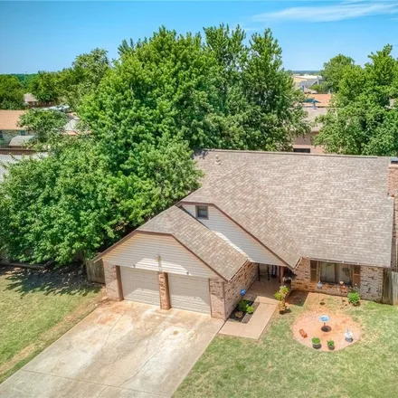 Buy this 4 bed house on 1001 Mobile Circle in Norman, OK 73071