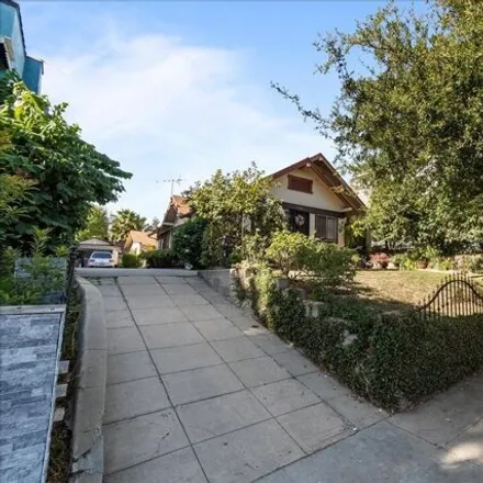 Image 3 - Eddy Coliving, 803 North Harvard Boulevard, Los Angeles, CA 90028, USA - House for sale