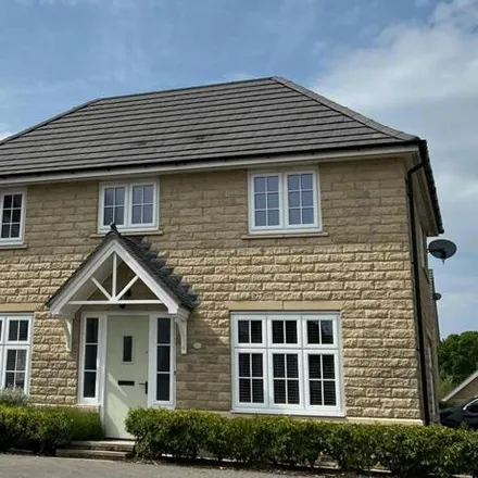 Buy this 3 bed house on 4 Mill Square in Calverley, LS18 4GJ