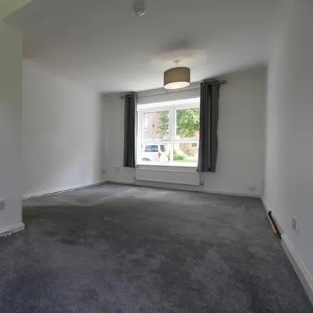 Image 3 - Latham Square, Sheffield, South Yorkshire, S11 - Apartment for rent