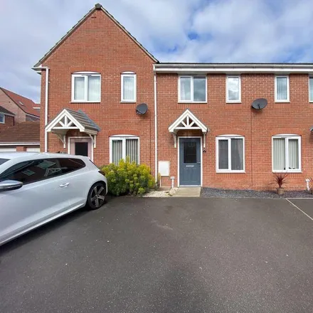 Rent this 2 bed townhouse on Brownley Road in Clipstone, NG21 9FZ