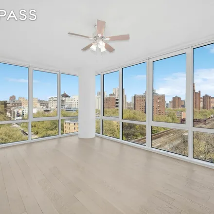 Rent this 3 bed apartment on 100 East 104th Street in New York, NY 10029