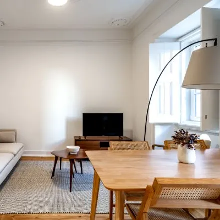 Rent this 4 bed apartment on Rua das Trinas 113 in 115, 119
