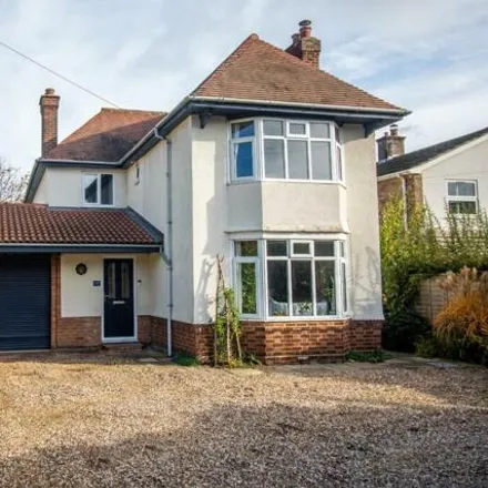 Buy this 4 bed house on 135 Shelford Road in Cambridge, CB2 9ND